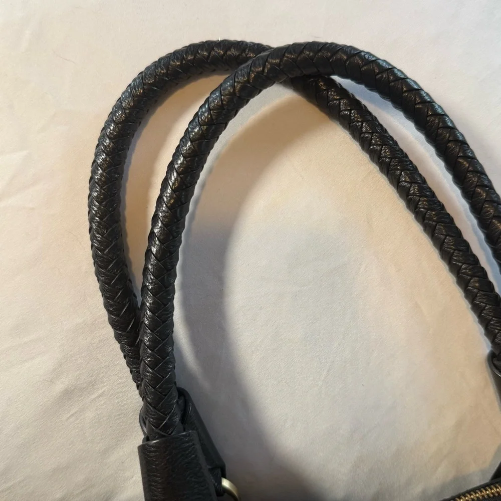 COLE HAAN Vintage Black Leather Medium Sized Handbag - Picture 8 of 10